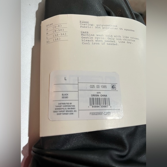 NWT Women's Faux Leather Black Leggings -  L - Picture 4 of 6
